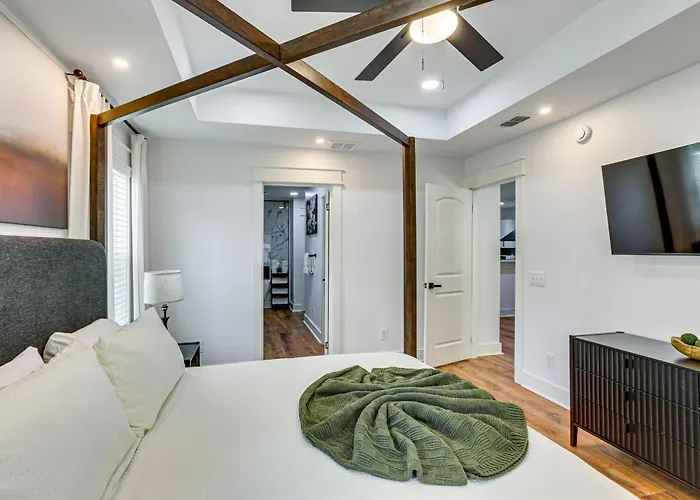 Ferienhaus Gateway To Fsu & Famu! Family-friendly Retreat